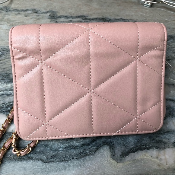 NWT Bebe Zaza flap crossbody in blush gold woven chain smaller 8 x 5.5 - Picture 6 of 7